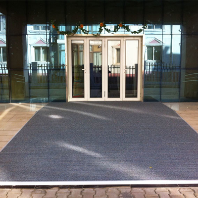 Áreas al aire libre de aluminio de la circulación densa de Mat Crush Resistant Carpet For del piso